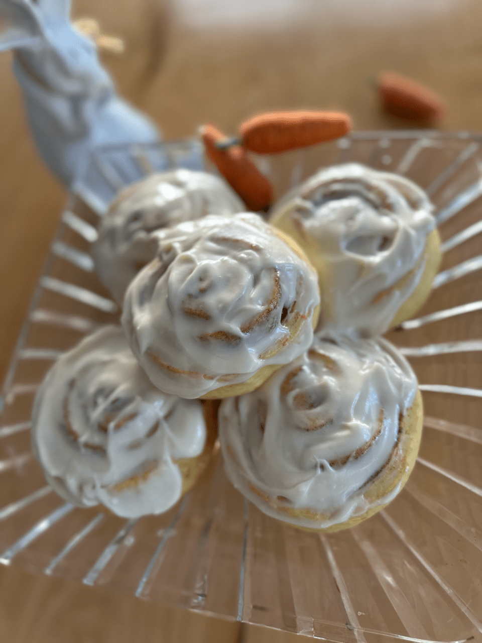 Carrot Cake Cinnamon Roll 1 count