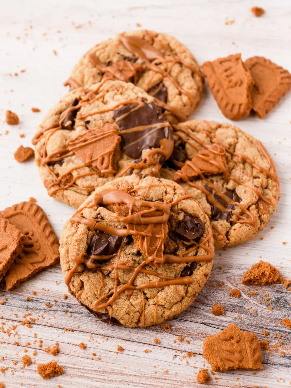 Biscoff Chocolate Chunk Cookies: 4 count