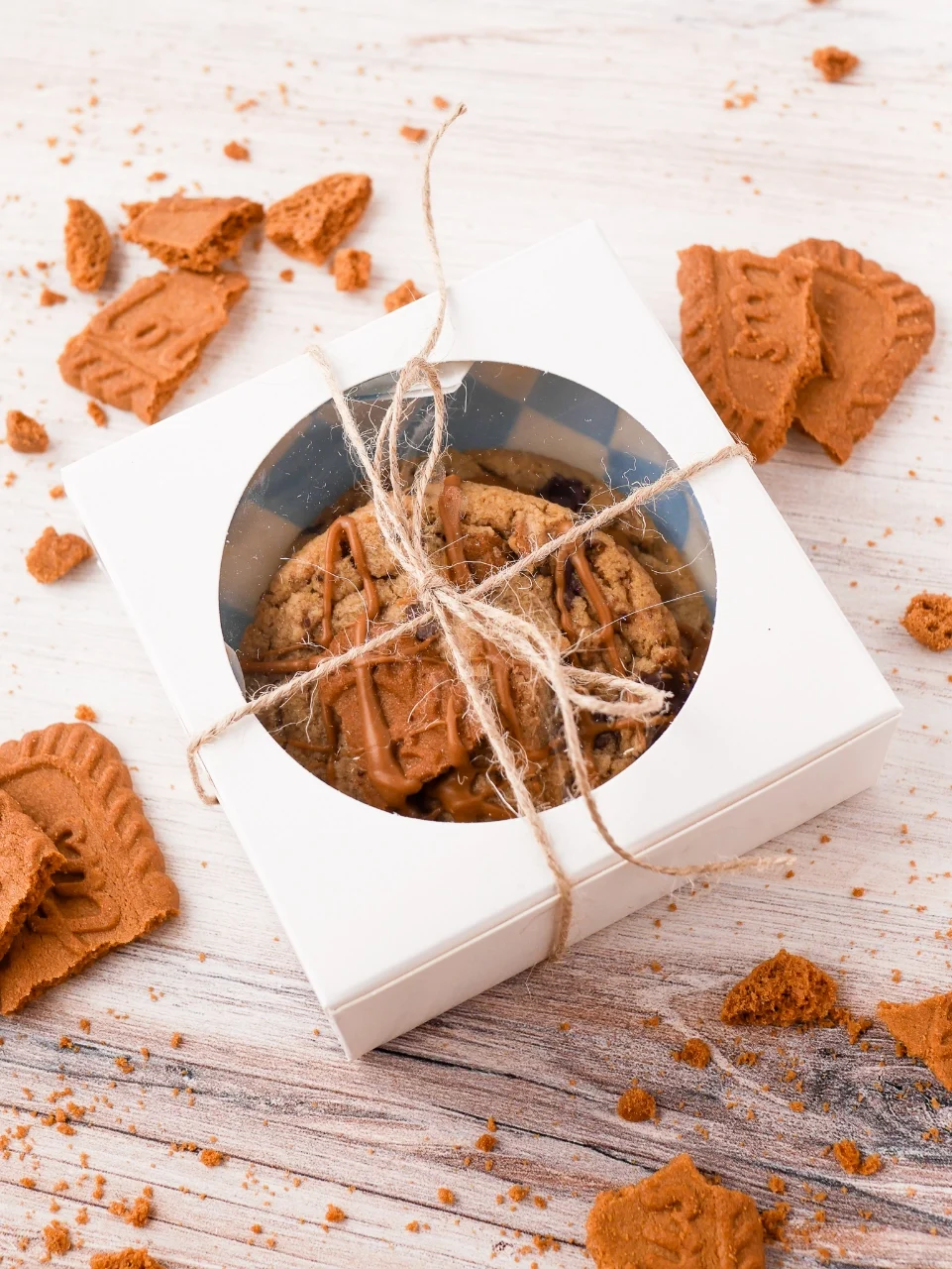 Biscoff Chocolate Chunk Cookies: 2 count
