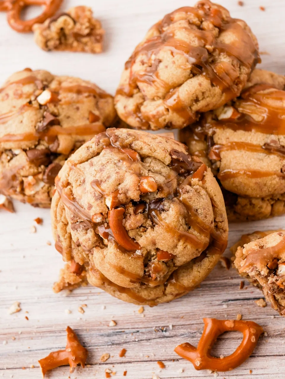 Caramel Toffee Pretzel Chippers: 4 count