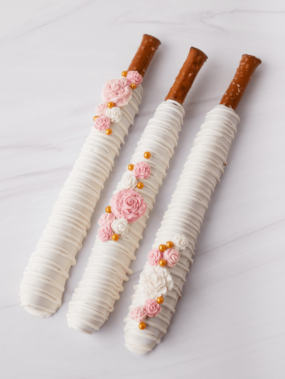 White with pink roses pretzels (set of 3)
