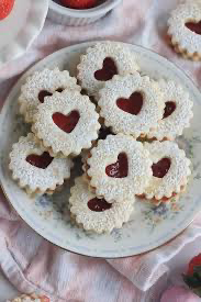 European Linzer Cookies (6 count)