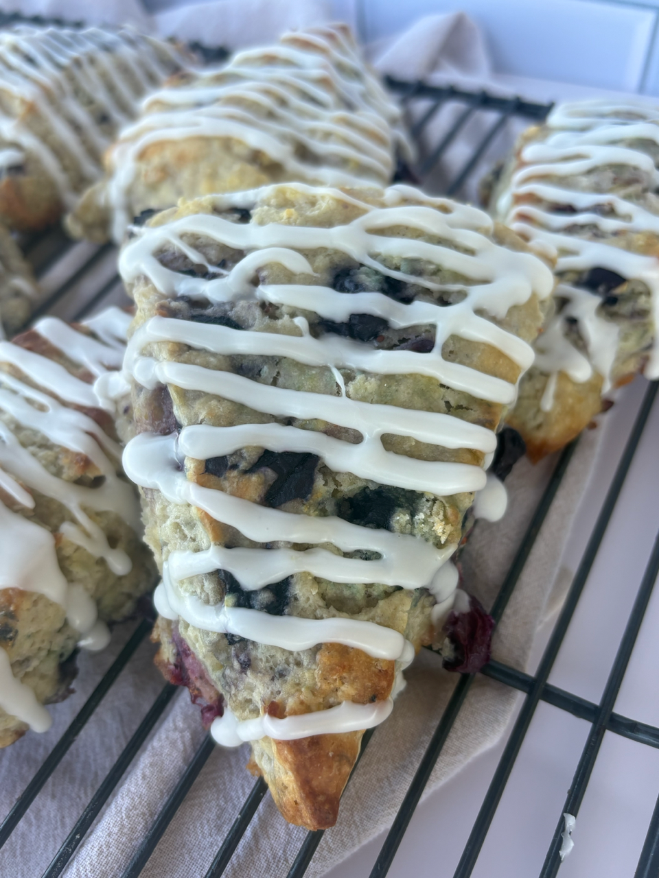 Sourdough Blueberry Lemon Scones (4 count)