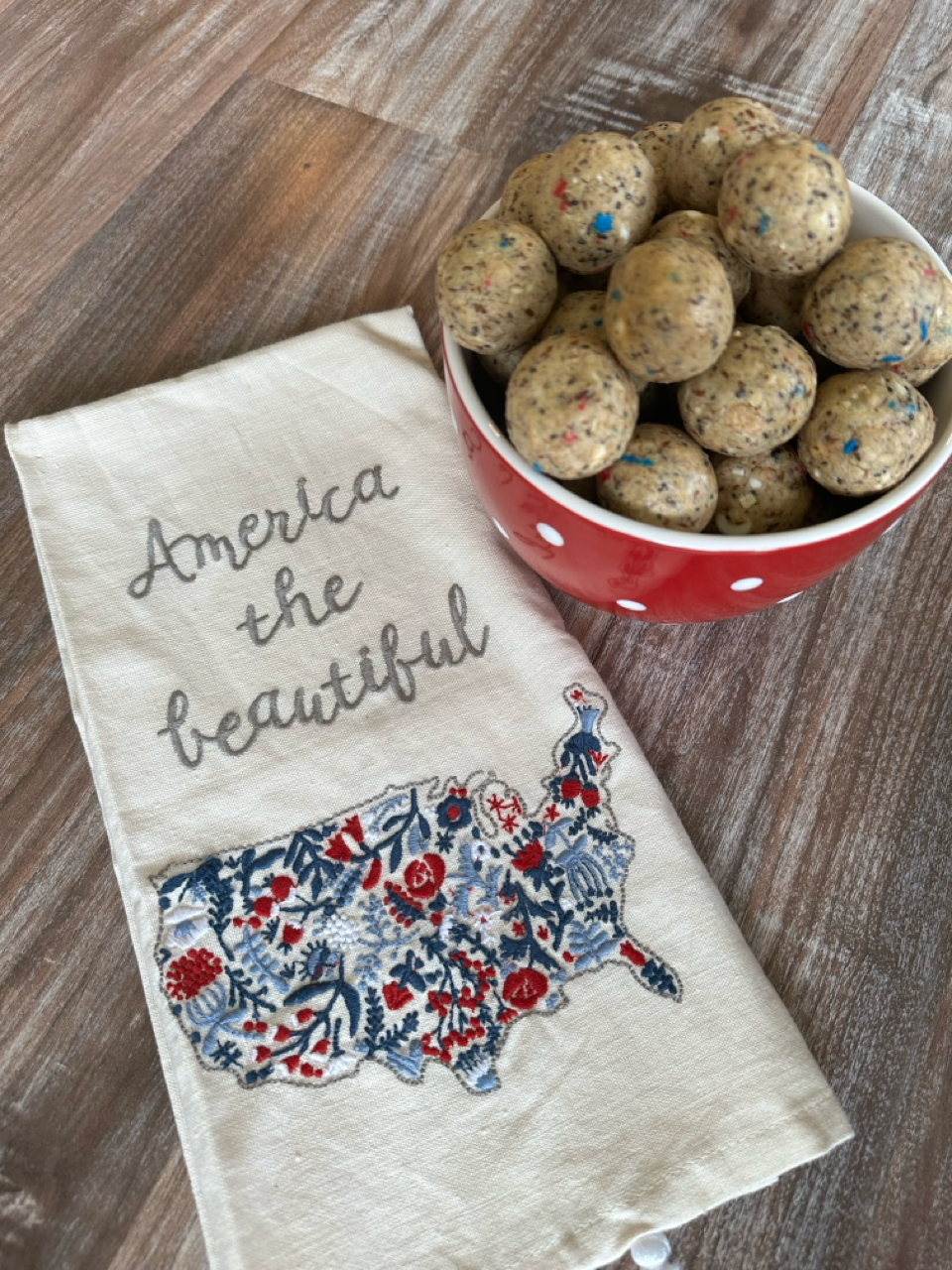 Stars and Stripes protein bites dozen