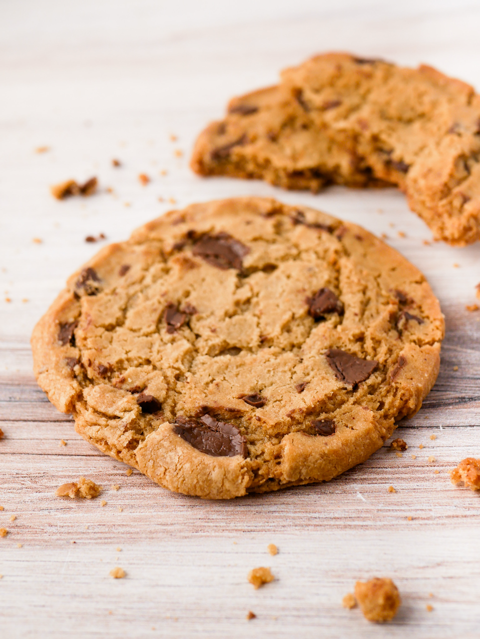 Sourdough chocolate chunk cookies (8 large)
