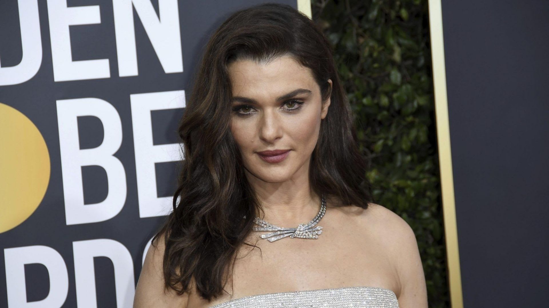 Su Amazon arriva Rachel Weisz