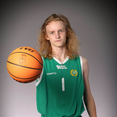 Elliot Garheden