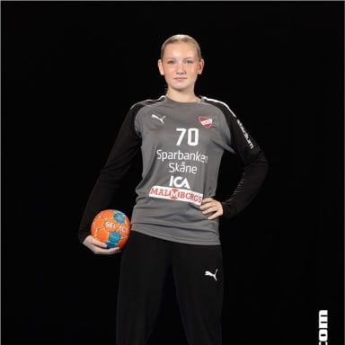 Ella Carlsson