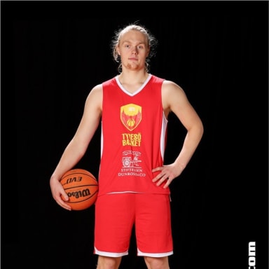 Kewin Hallquist Larsson