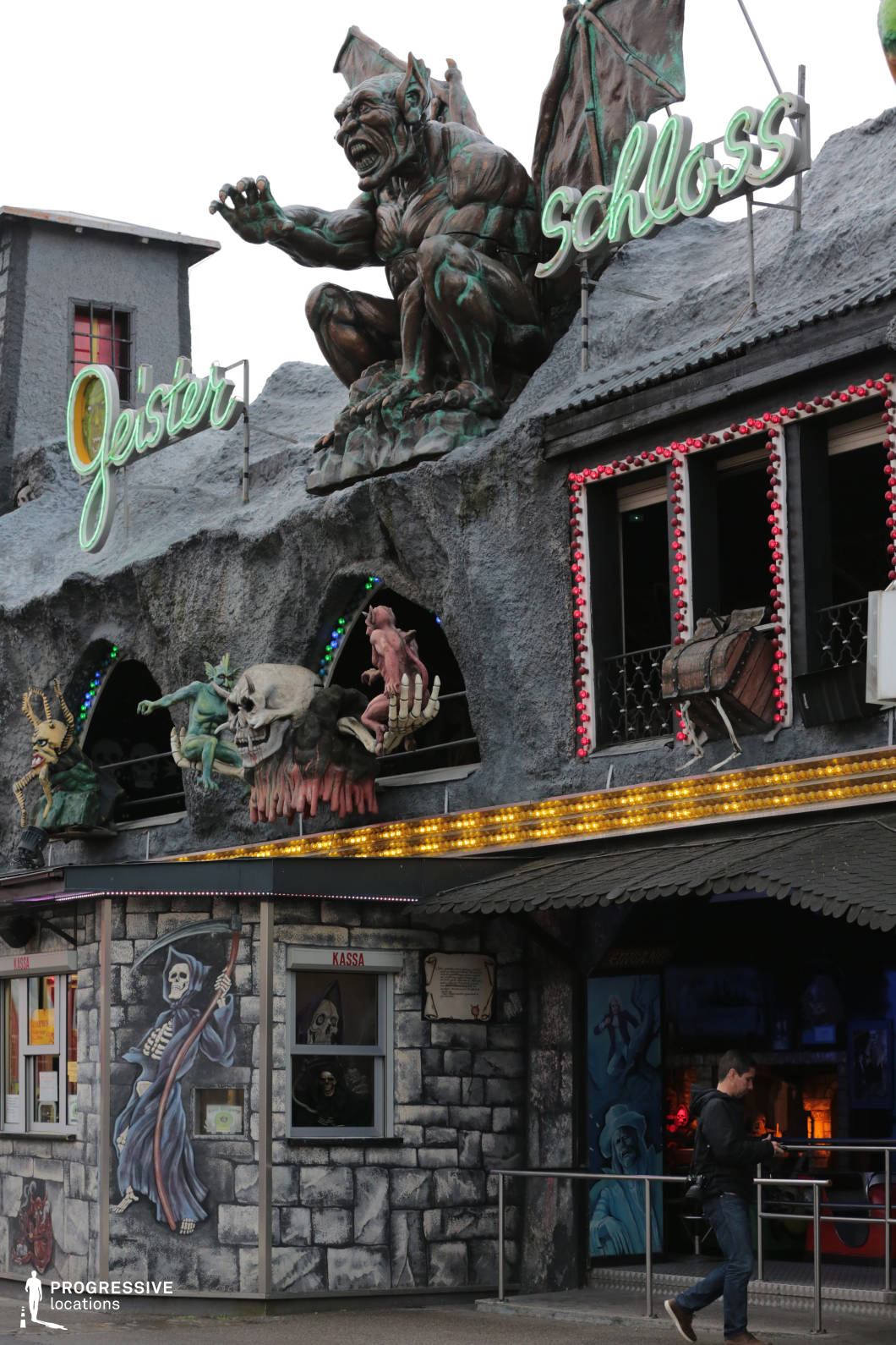 Locations in Austria: Haunted Castle, Amusement Park