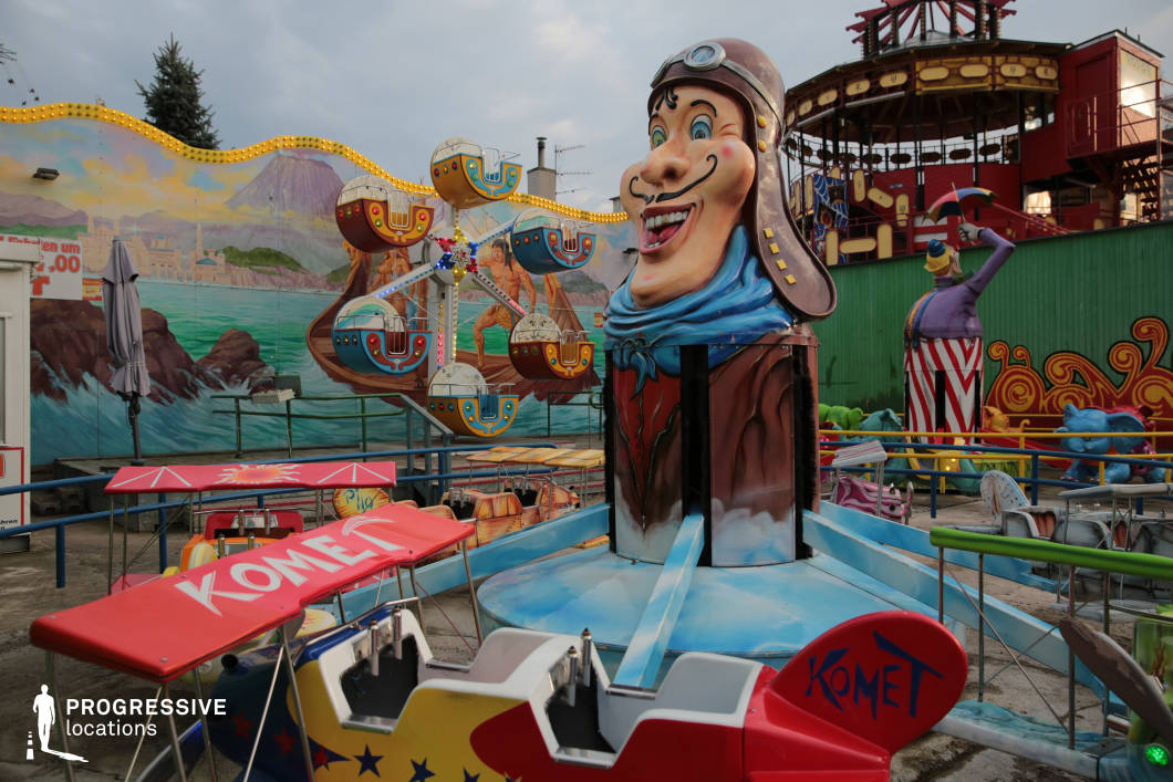 Locations in Austria: Kids' Spinning Game, Amusement Park