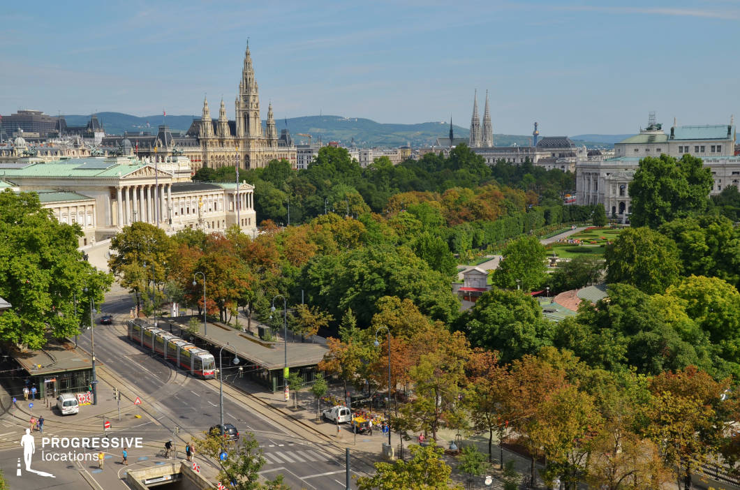 Locations in Austria: City View Of Burgring %26 Volksgarten %26 Parliament