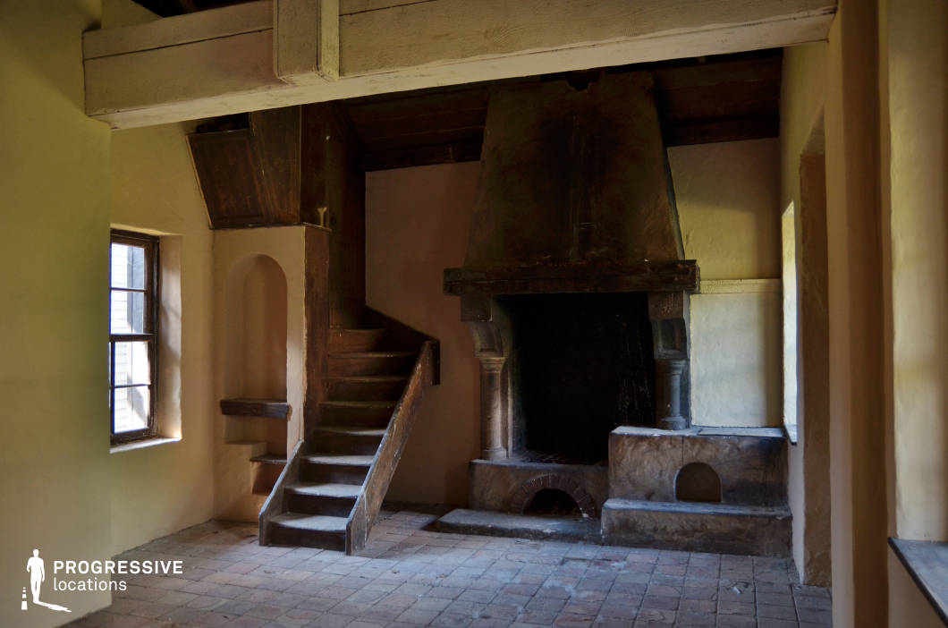 Western Town Backlot: Home Interior, Stairs %26 Fireplace