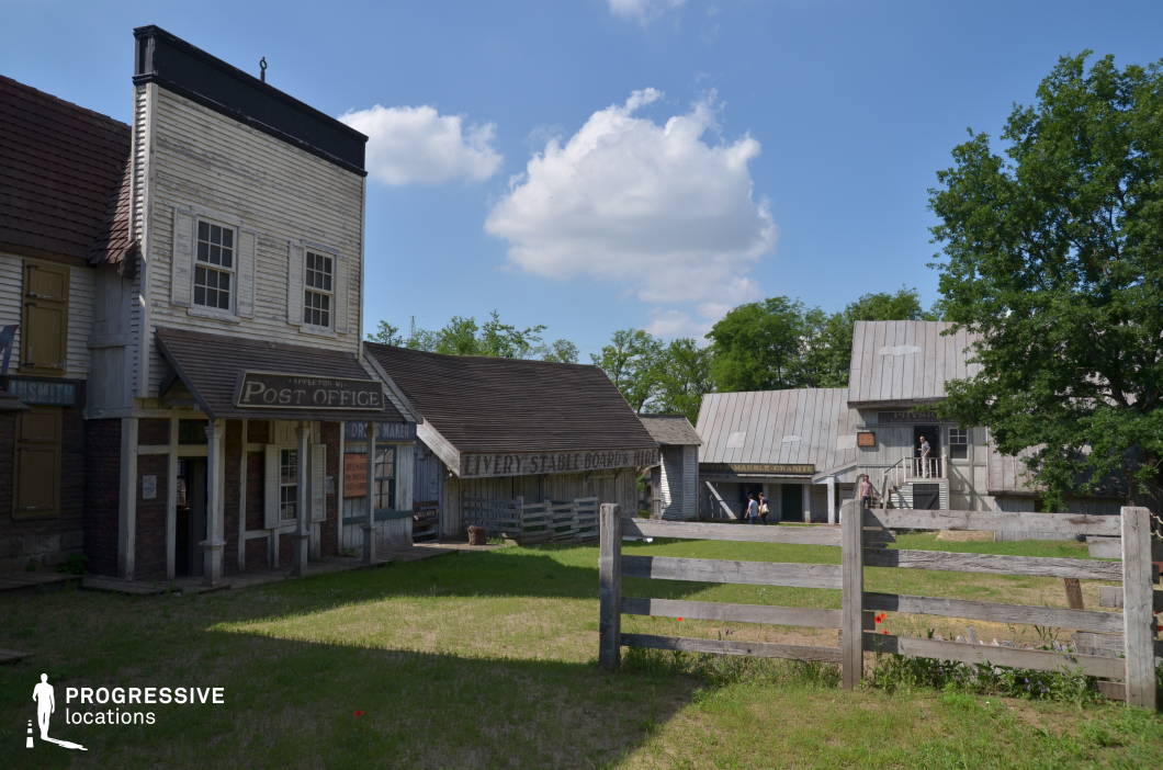 Western Town Backlot: Town Street %26 Facades