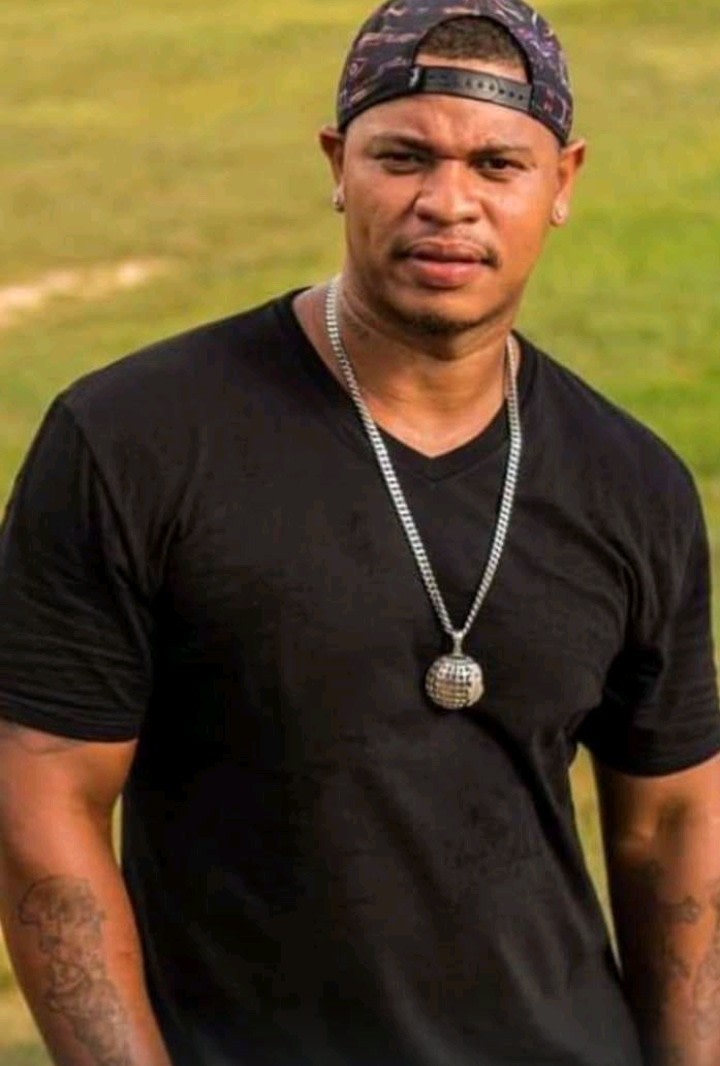 Alcalvin  Rogers - Gallery Image 3
