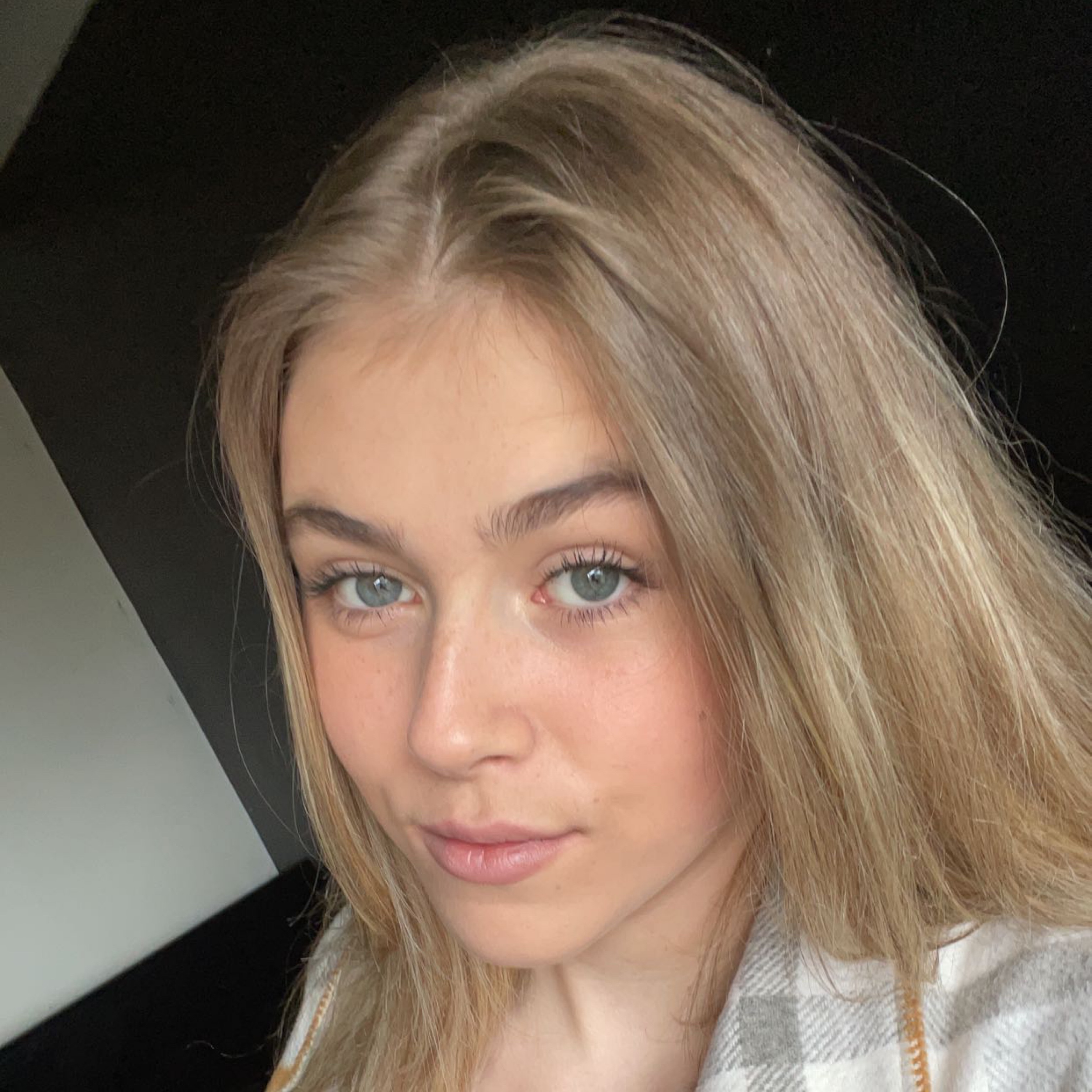Ellese Woodsby - Profile Photo