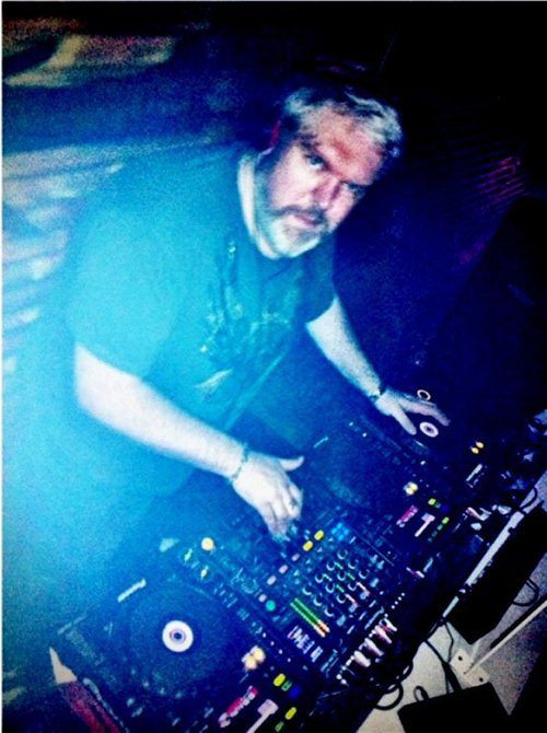 hodor-dj