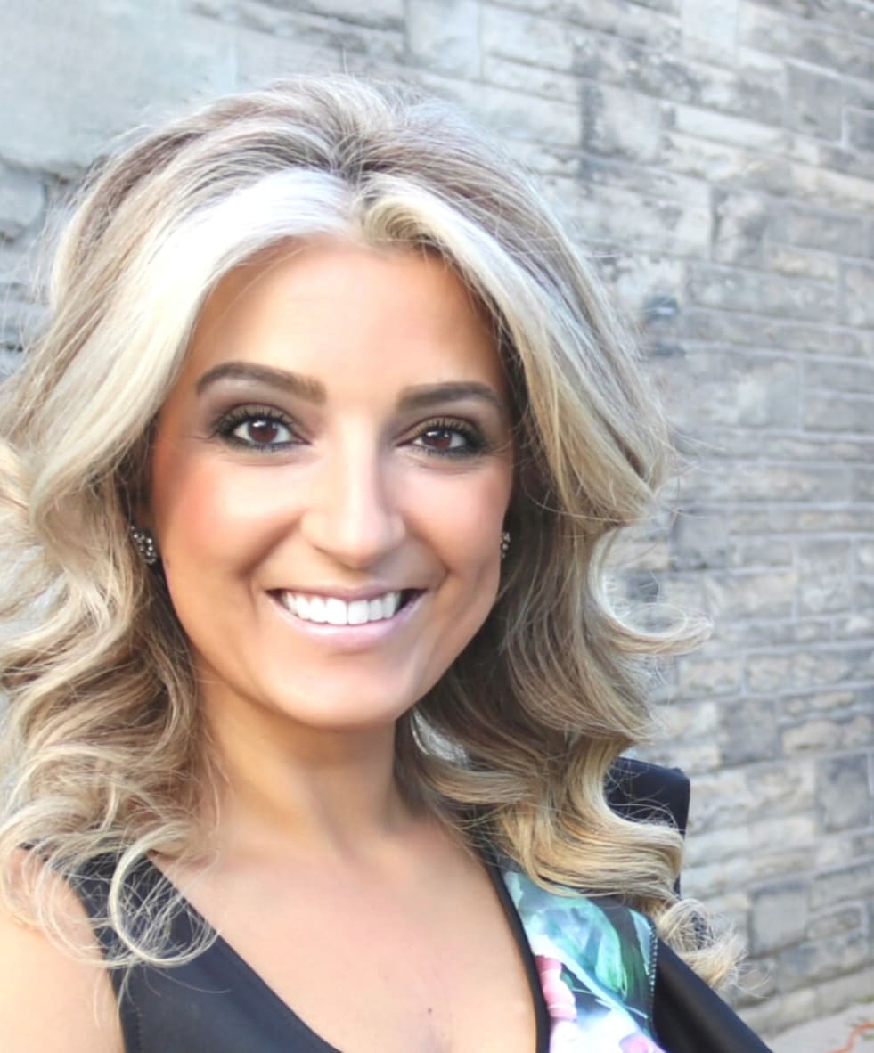 Helena Gomes Professional Profile, Photos, and Videos on Project Casting