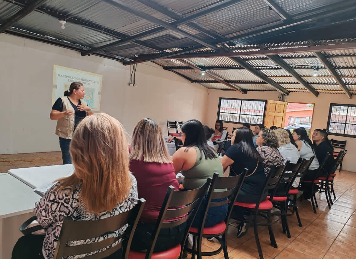 Photo 4 from Fundación Mujer