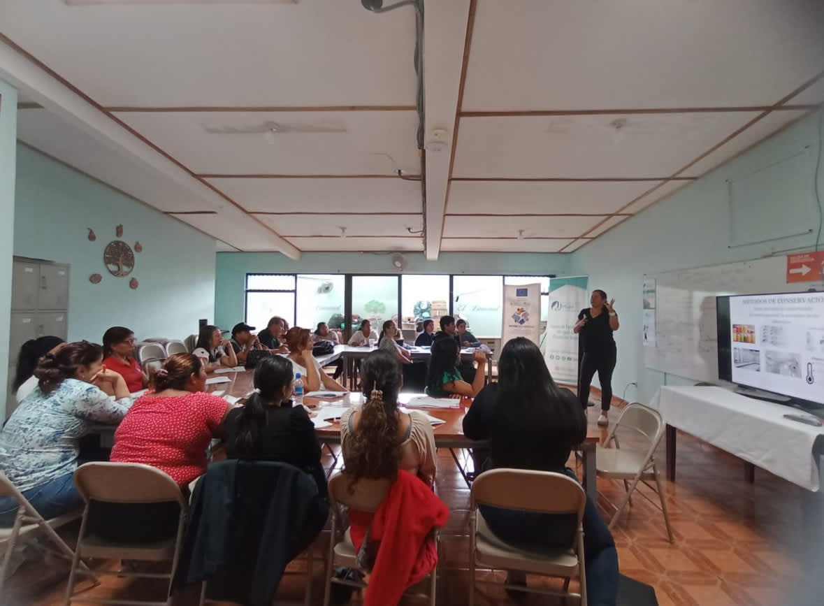 Photo 6 from Fundación Mujer