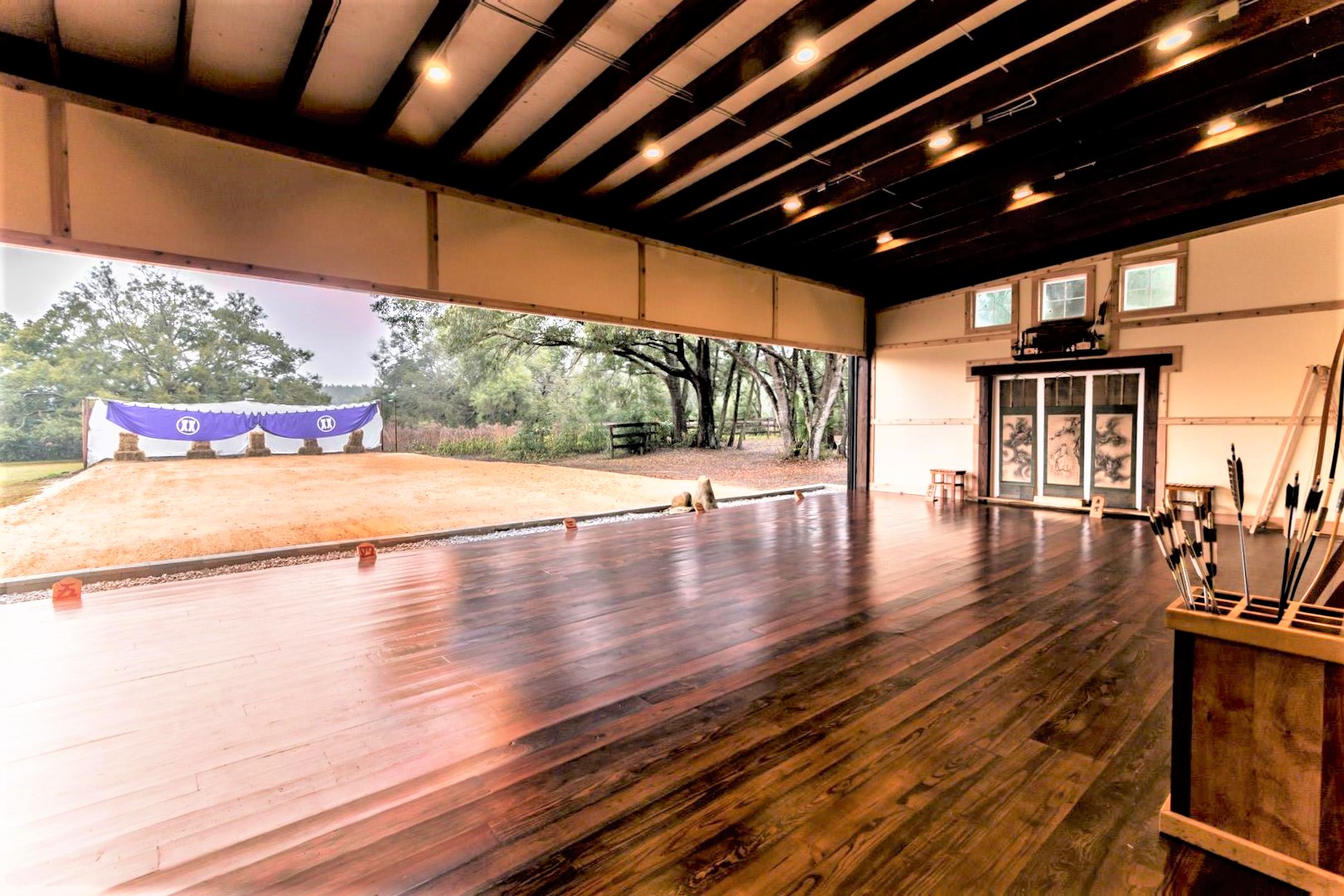 Arching Oaks Arts and Culture Center