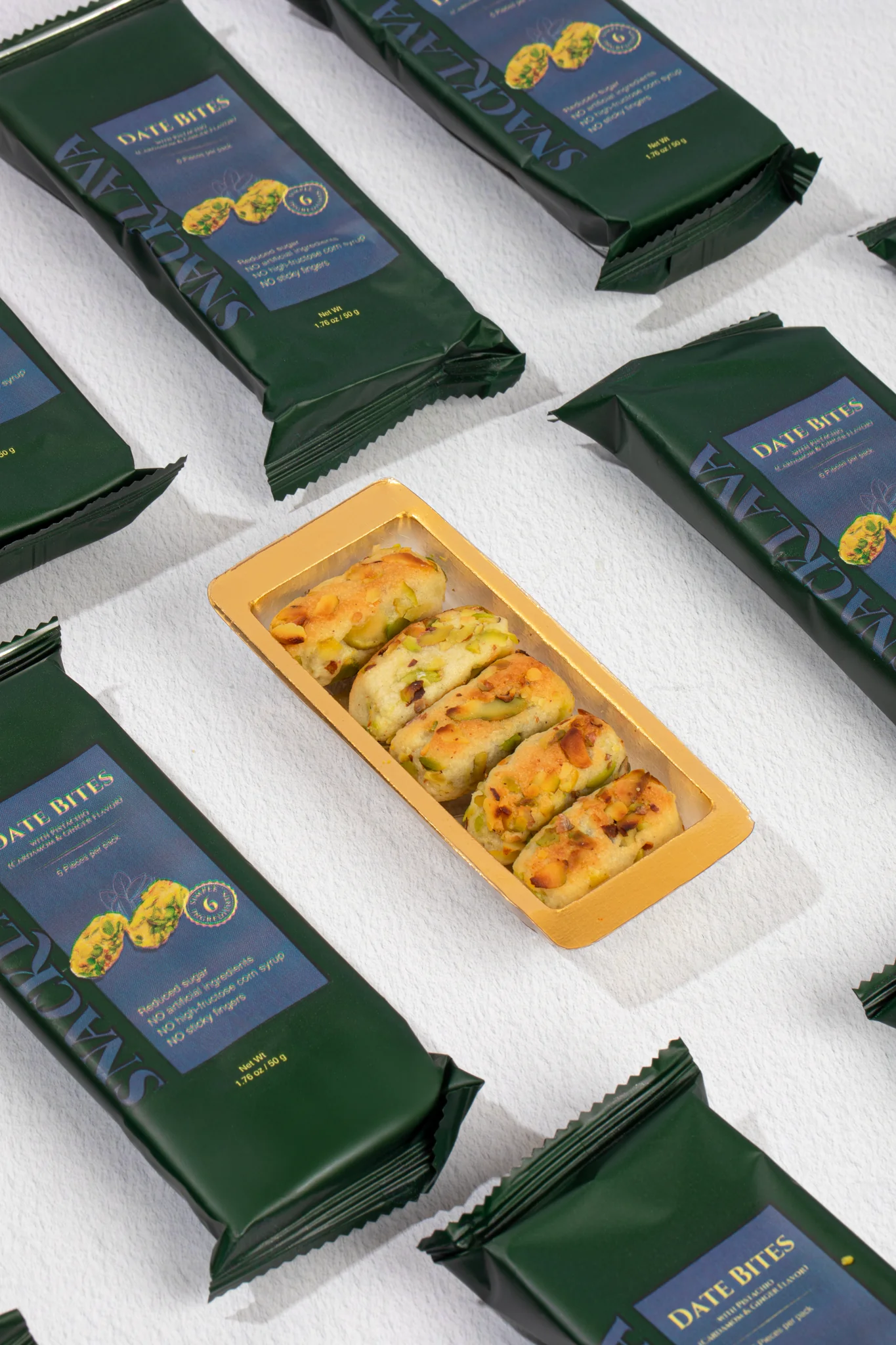 Dates Pistachio Cardamom - Snacklava®