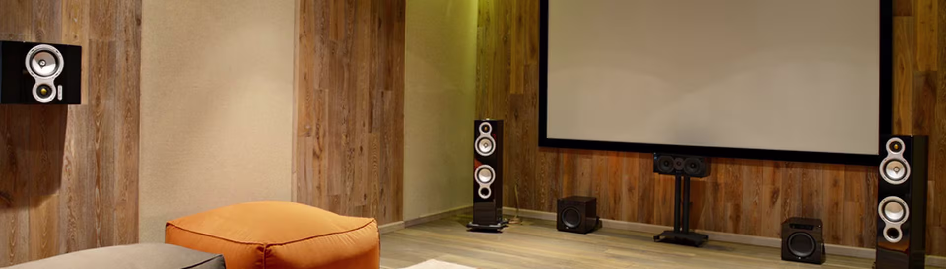 16:9 Projector Screens