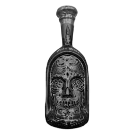 Mala Vida X Dos Artes Extra Anejo Black Skull 1L