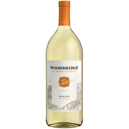 Woodbridge Moscato - 1.5L