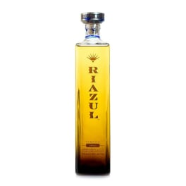 Riazul Anejo - 750mL