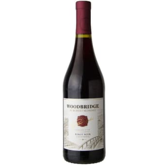 Woodbridge by Robert Mondavi Pinot Noir Bottle California (750 ml)