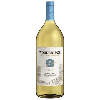 Woodbridge Lightly Oaked Chardonnay - 1.5L