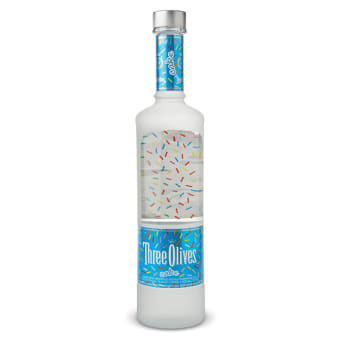 THREE OLIVES CAKE VODKA 750ML