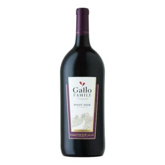 GALLO FAMILY VINEYARDS PINOT NOIR 1.5L