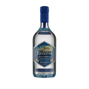 Jose Cuervo La Familia Reserva Platino - 750mL