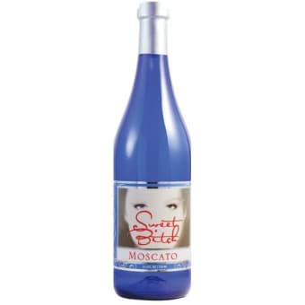 Sweet Bitch Blue Moscato - 750mL