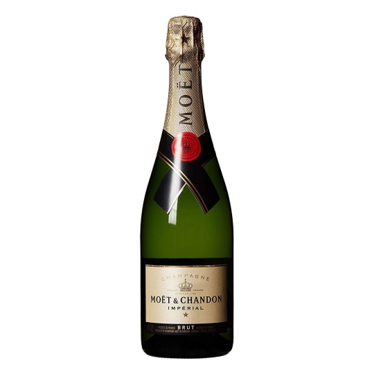 Moet &amp; Chandon Brut Imperial is an elegant golden straw yellow with - Image 2 of 2