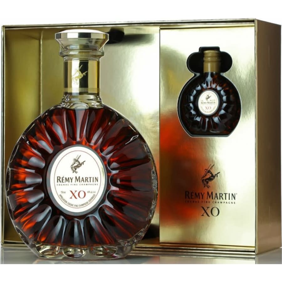 Remy Martin XO Special Cognac & Glasses Gift Set (Lot 1225 - Rare  SpiritsMar 10, 2023, 9:00am)