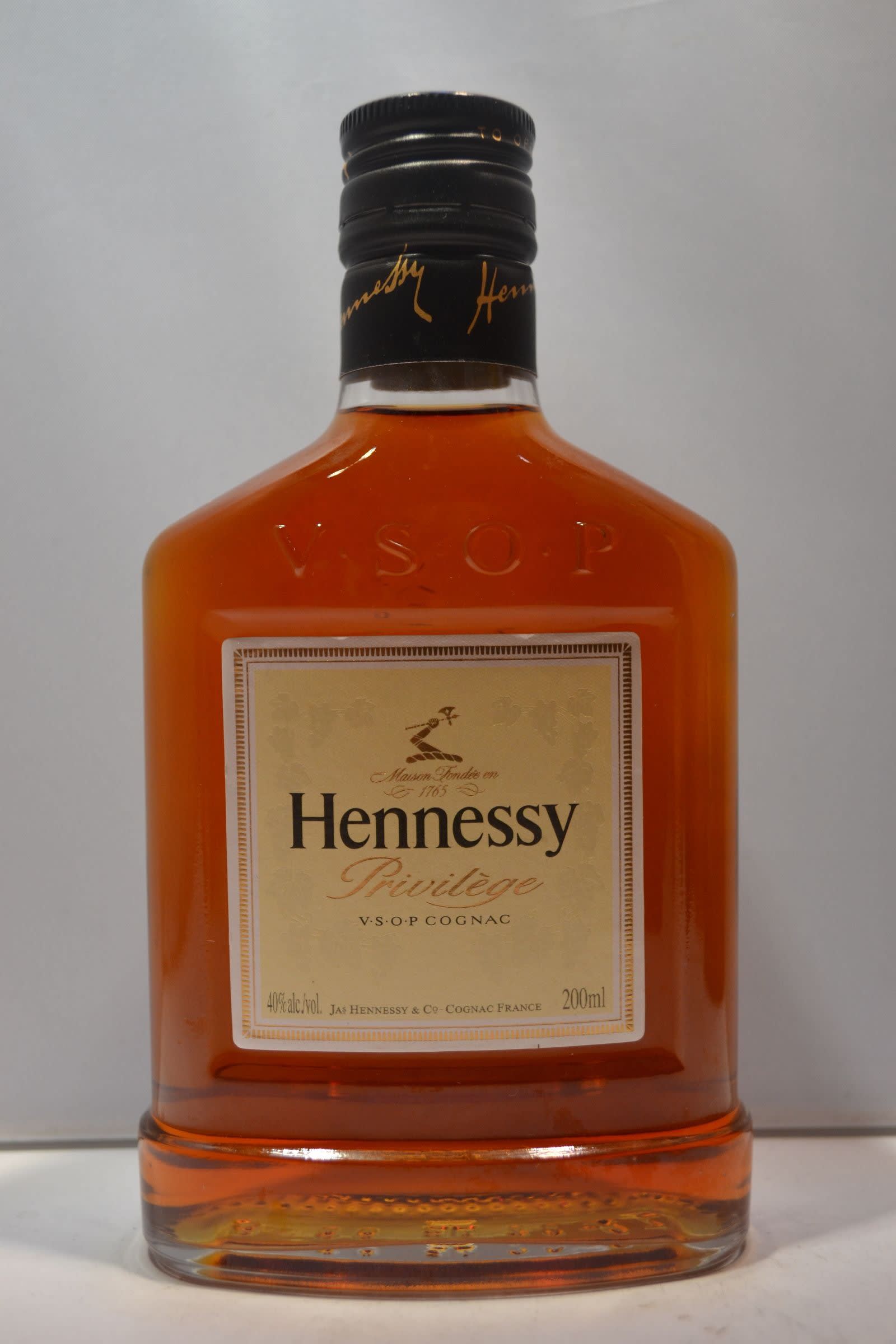 Hennessy V.S.O.P Cognac 200ml Delivery in Miami, FL