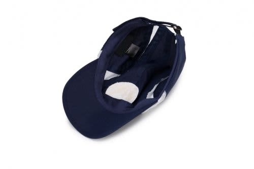 A navy sport mesh running cap featuring a structured brim and a mesh lining, with an internal label and branding.