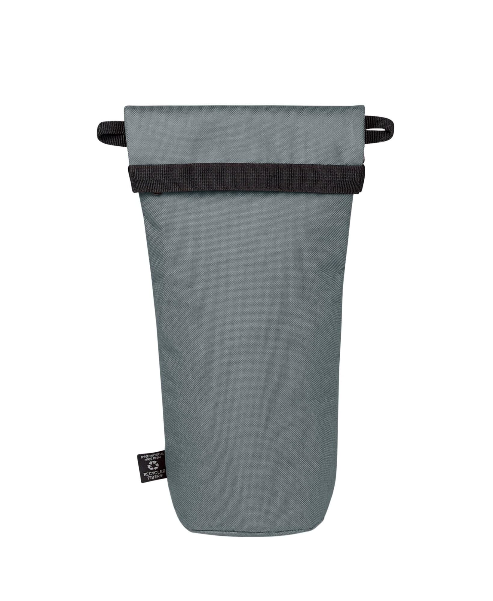 A drink bottle thermo bag in grey, featuring a secure strap and sturdy fabric. Includes a logo.
