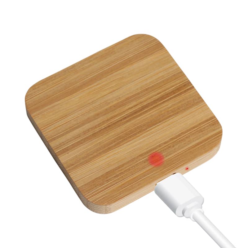 Alternative view of Riley 15W Magnetic Bamboo Charger
