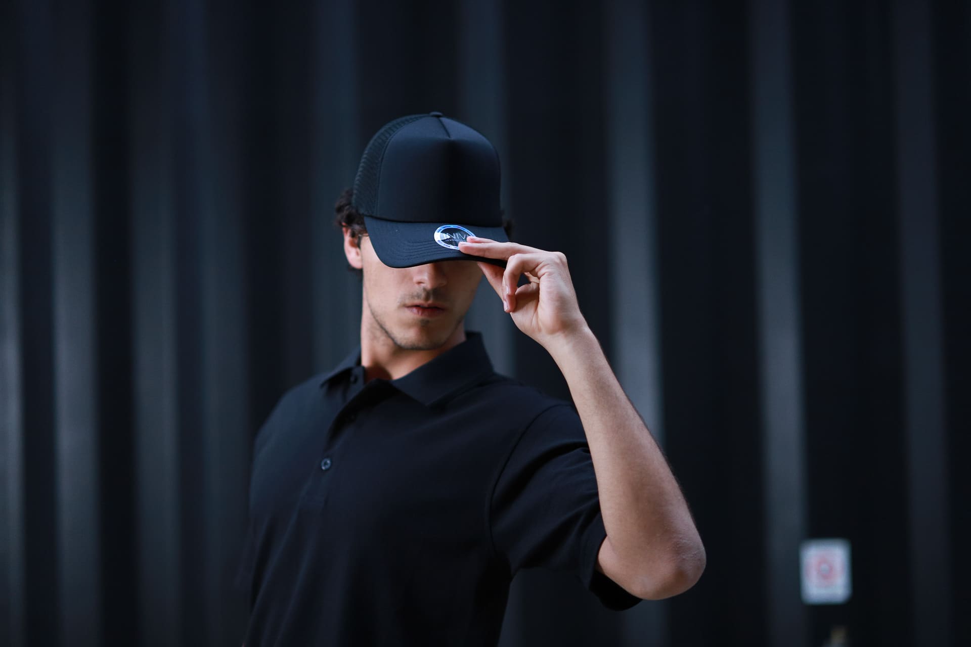 INIVI CLASSIC TRUCKER WITH SEAMLESS MESH - SNAPBACK