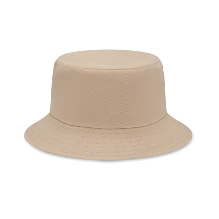 A bucket hat in a light beige colour, featuring a round crown and wide, downward-sloping brim.