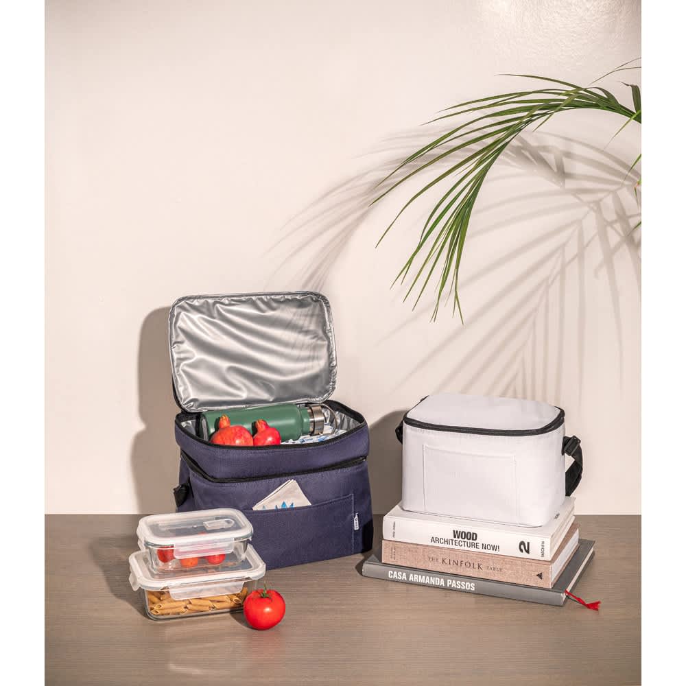 Cancun – Thermal bag in 600D recycled polyester with adjustable webbing strap 7 L