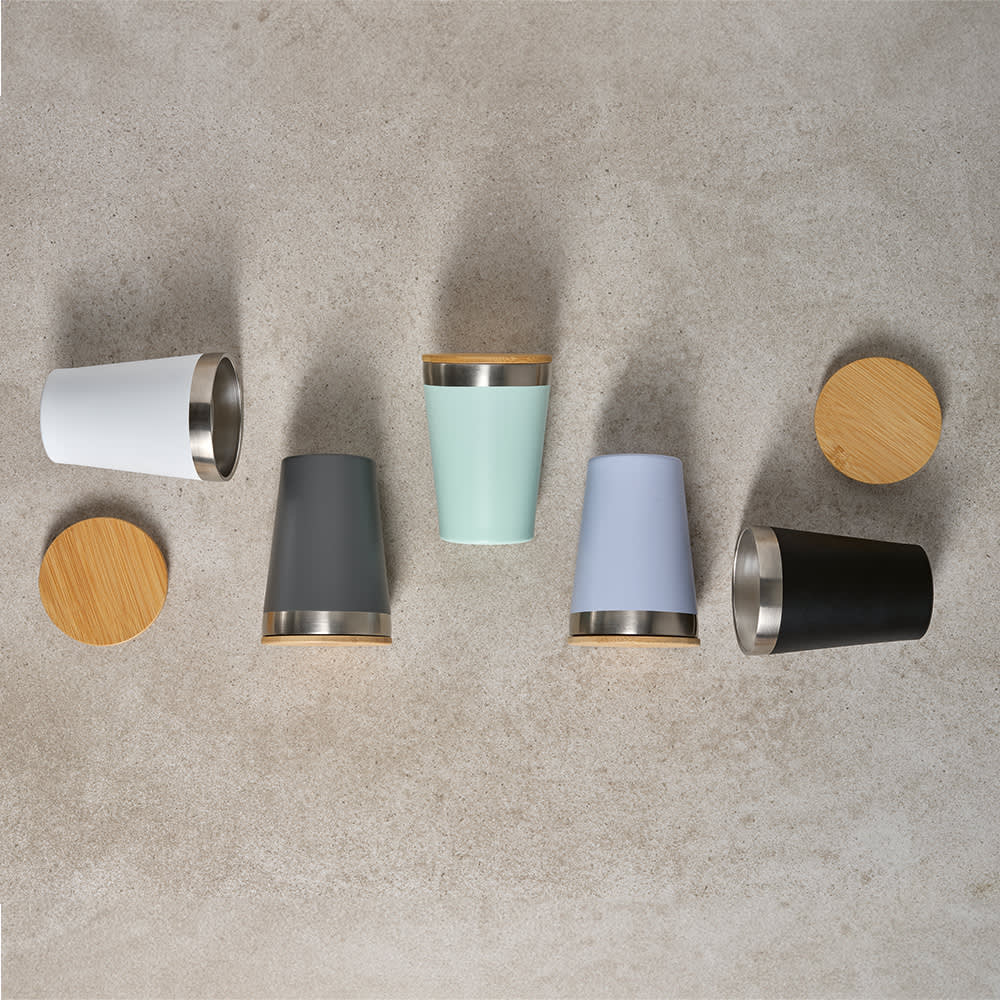 A drink bottle collection featuring various colours: white, grey, mint green, lilac, and black, with bamboo lids.