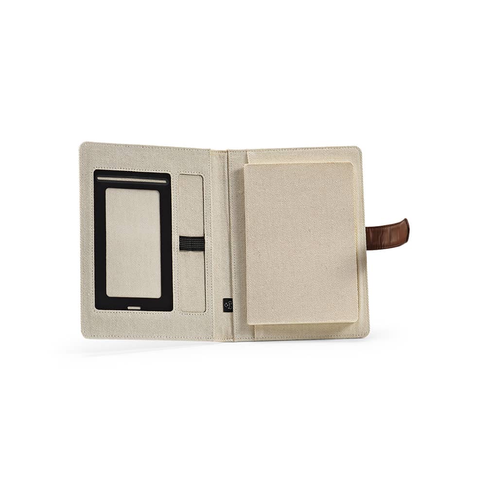 A cream A5 folder with an rPU closure, featuring a notepad and a side pocket for devices or cards.