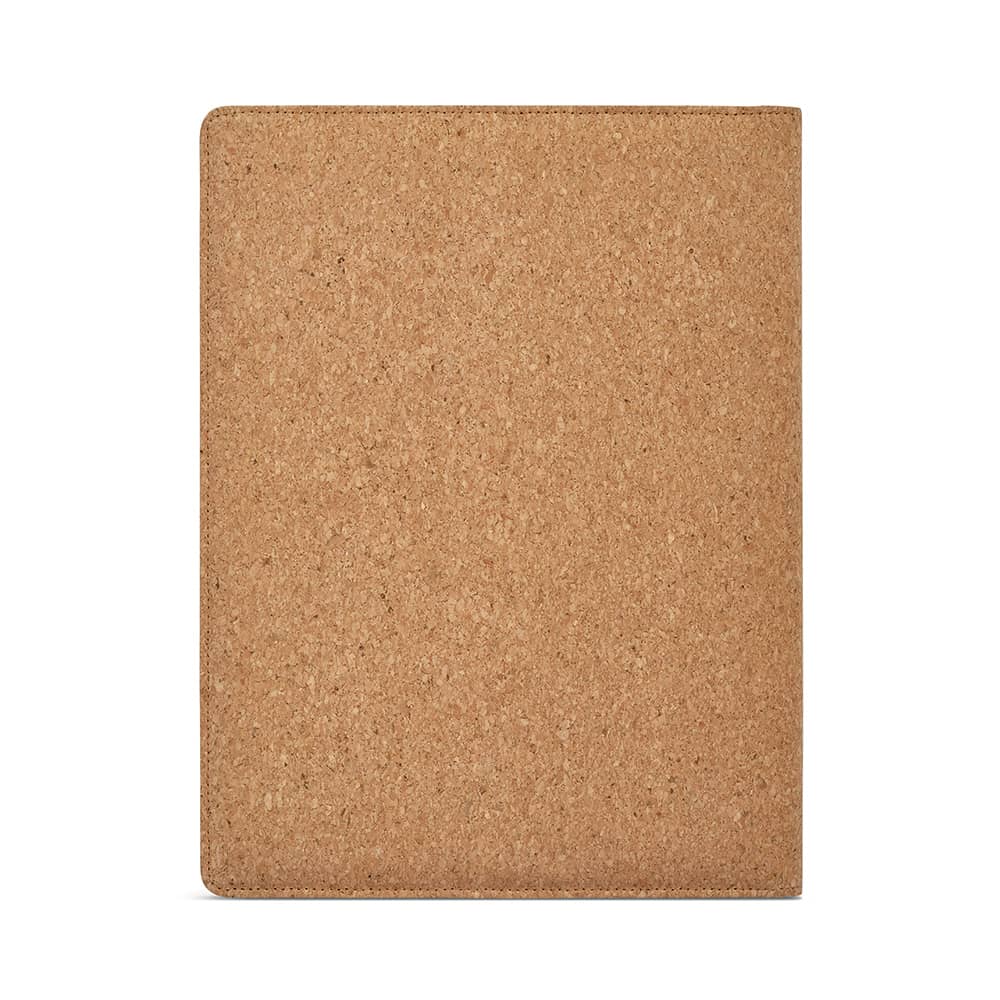 A cork A4 folder featuring an elastic closure and containing 64 FSC® sheet notepad. It has a natural brown colour.