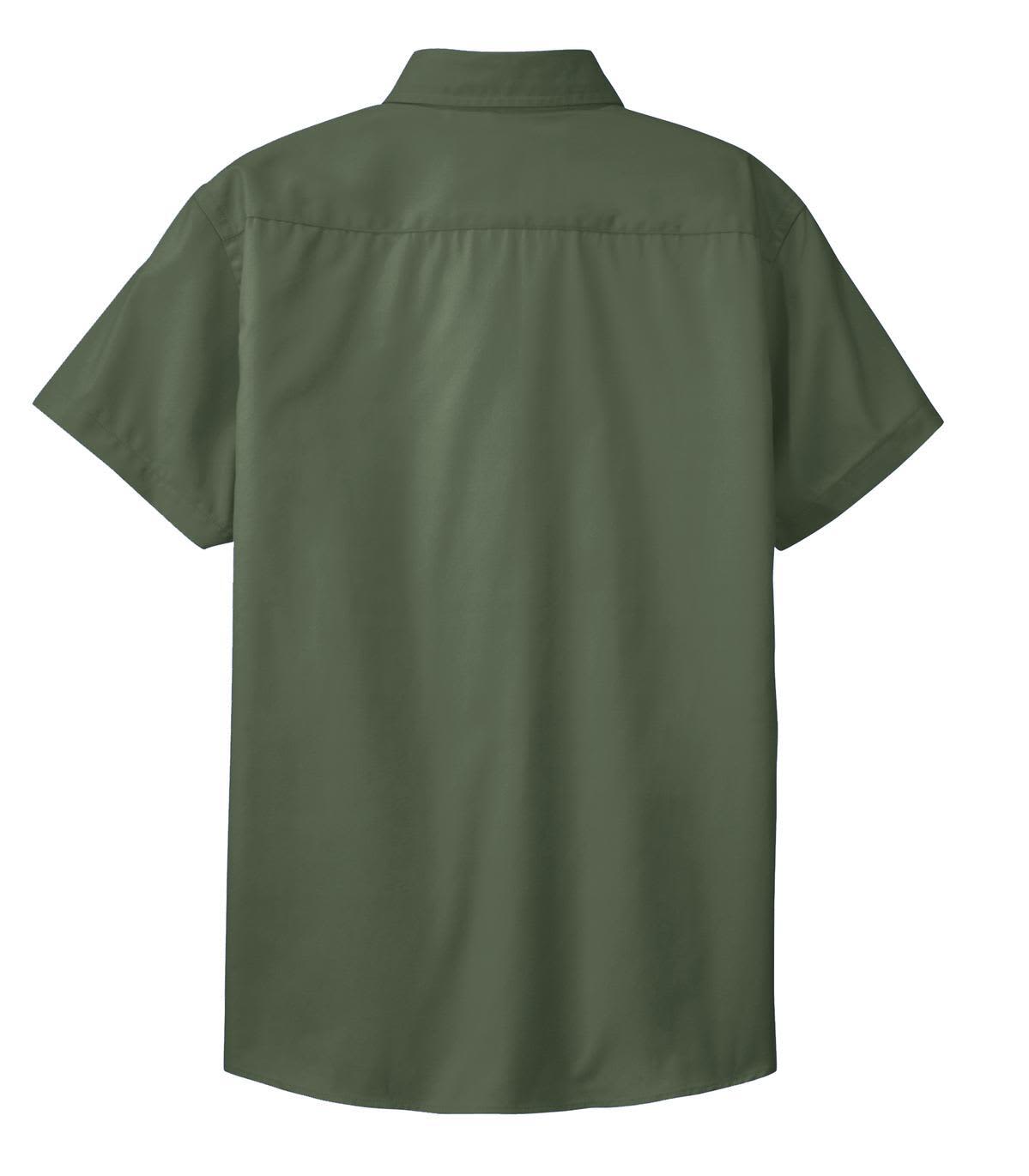 A short sleeve button-up shirt in a dark green colour with a smooth, easy-care fabric. Features a logo on the back.