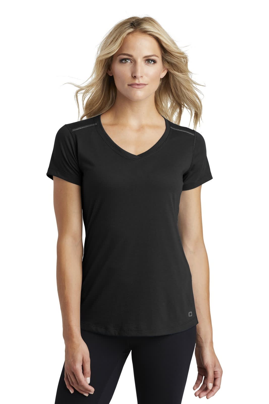 OGIO  ENDURANCE Ladies Peak V-Neck Tee